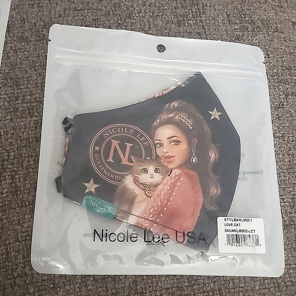 Nicole Lee Face Mask Love Cat New in Package